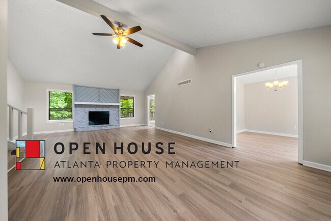 Foto del edificio - 1237 Laurel Cliff Dr SE, Smyrna
