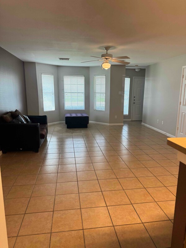 Foto del edificio - 45657 Chapman Ln