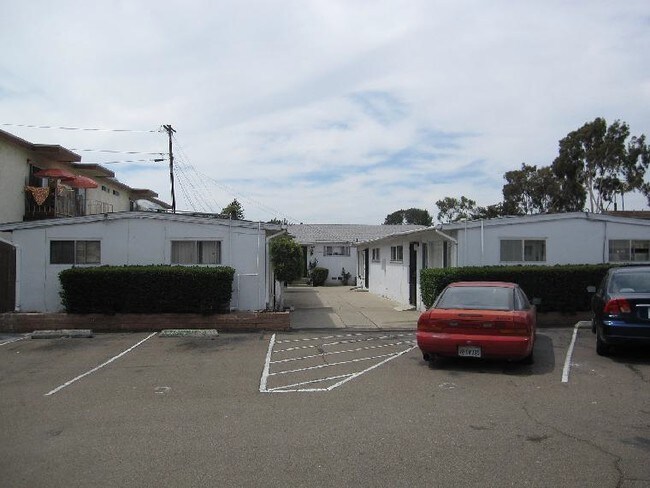 Building Photo - Stardust Apartments