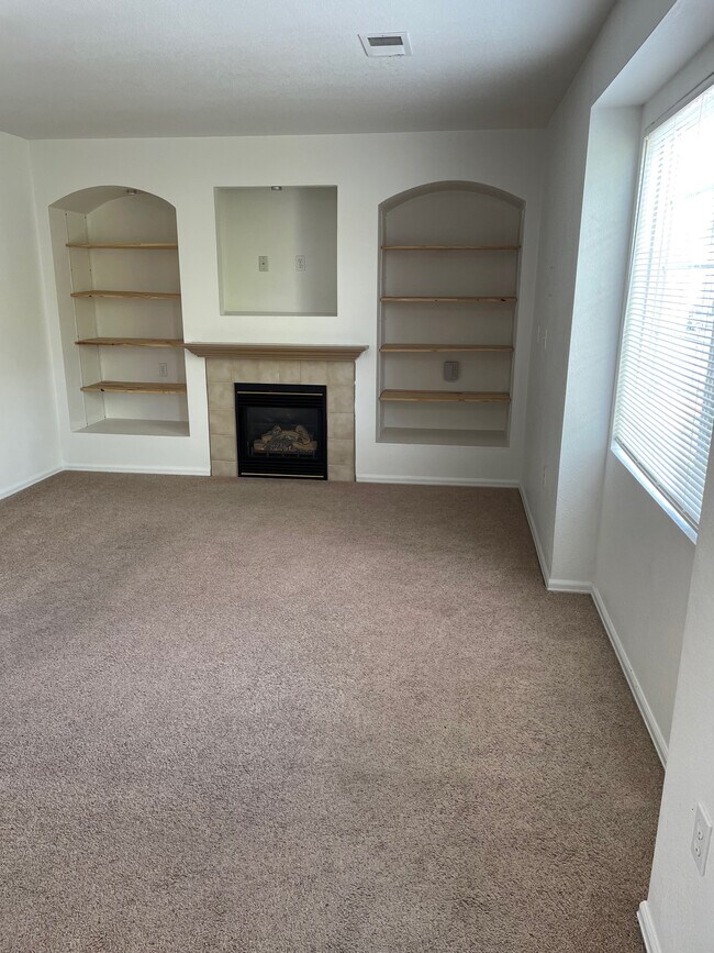 Foto del edificio - 416 Ellers Grove