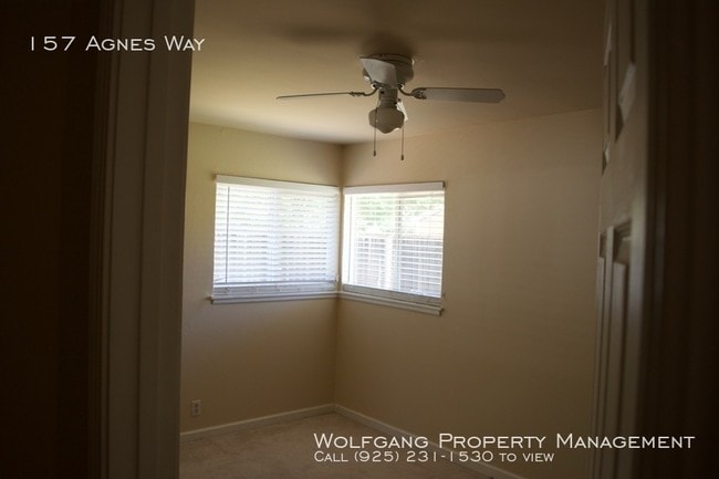Building Photo - 157 Agnes Way