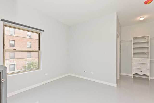 Building Photo - 4700 N Racine Ave