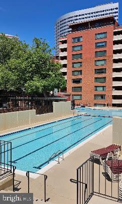 Foto del edificio - 1021 Arlington Blvd