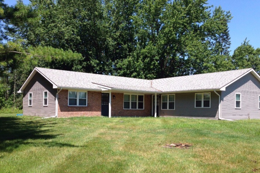 Primary Photo - 1941 Eifert Rd