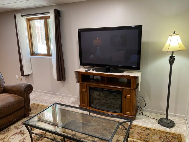 Foto del edificio - 8989 42nd St N