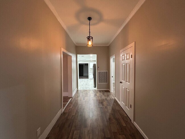 Foto del edificio - 605 Byars St