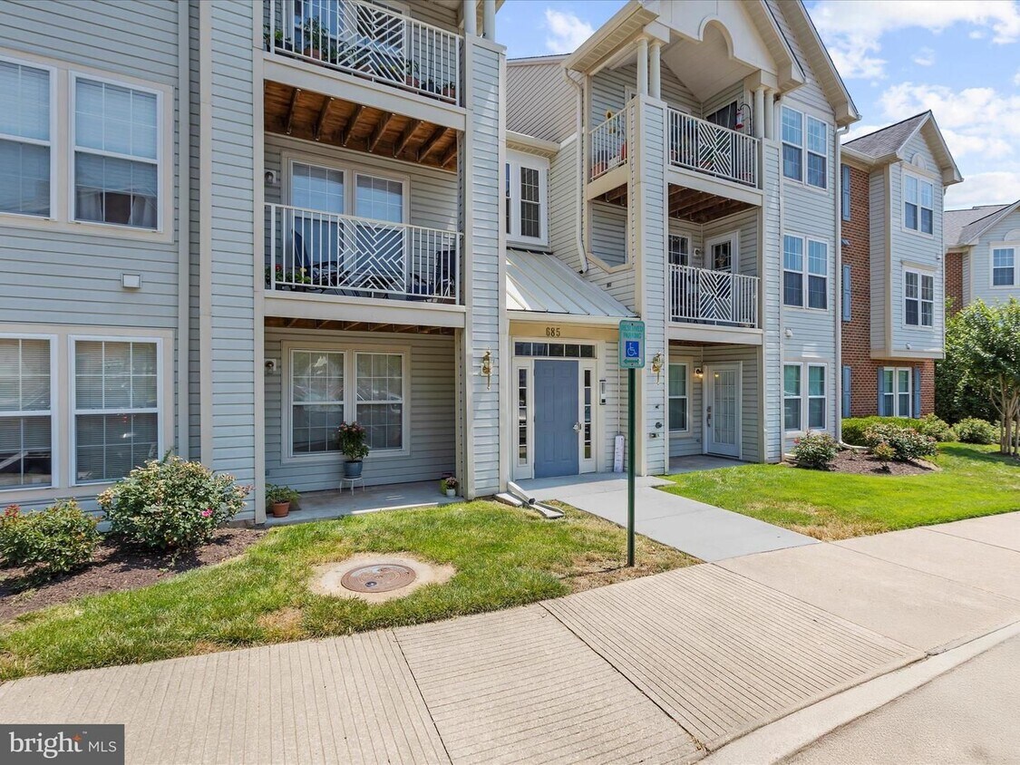 Primary Photo - Ground Level Condo in Piney Orchard -Odenton