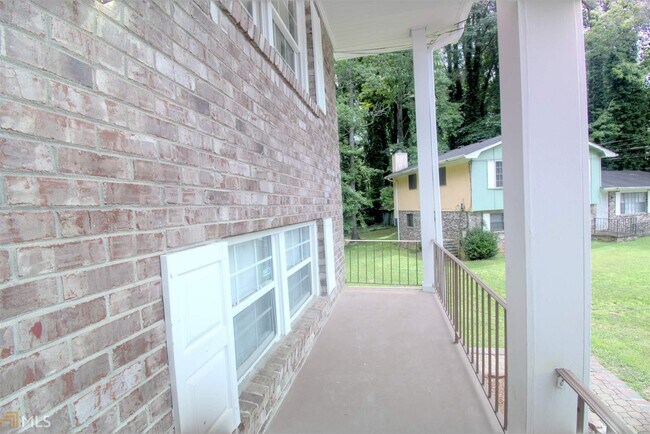 Building Photo - 956 Slash Pine Rd