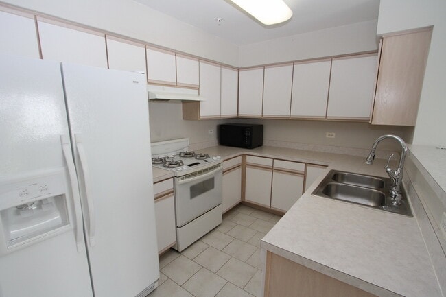 Foto del edificio - 2554 Dickens Dr