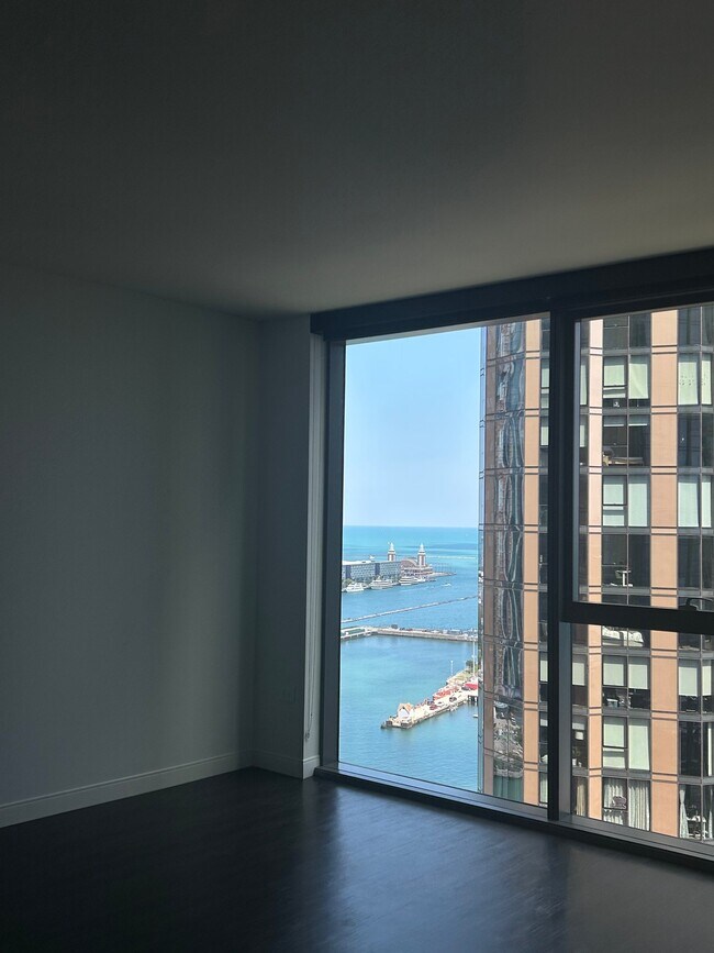 Foto del edificio - 458 E Waterside Dr