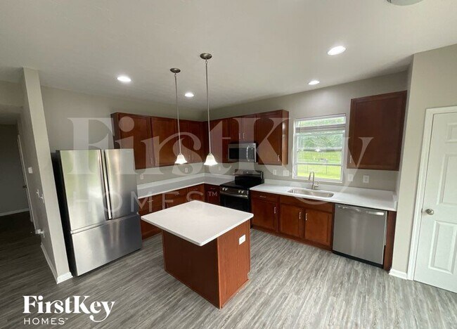 Foto del edificio - 1624 Rosemore Ln