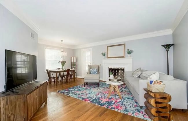 Building Photo - Charming & Updated Prairie Village Home – ...