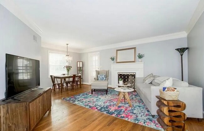 Foto del edificio - Charming & Updated Prairie Village Home – ...