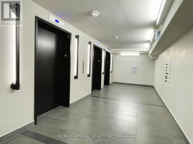 Building Photo - 1 Jarvis St