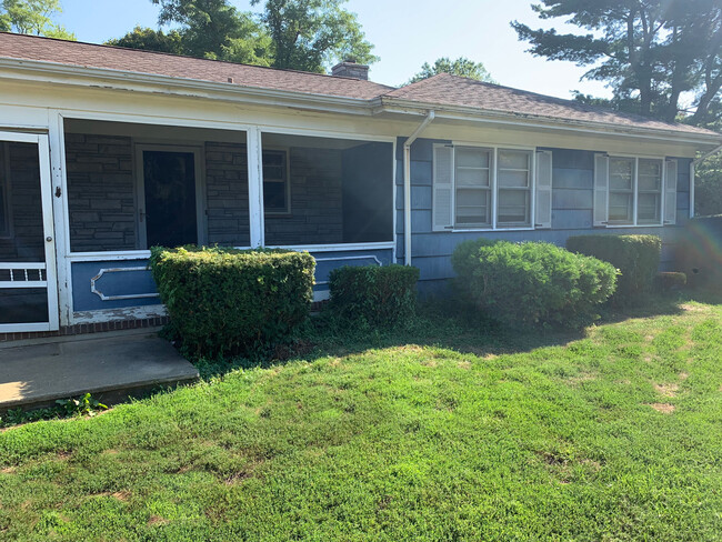 Main House includes basement, garage, and backyard area - 171 South St