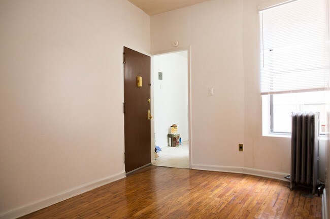 Foto del edificio - 813 Saratoga Avenue