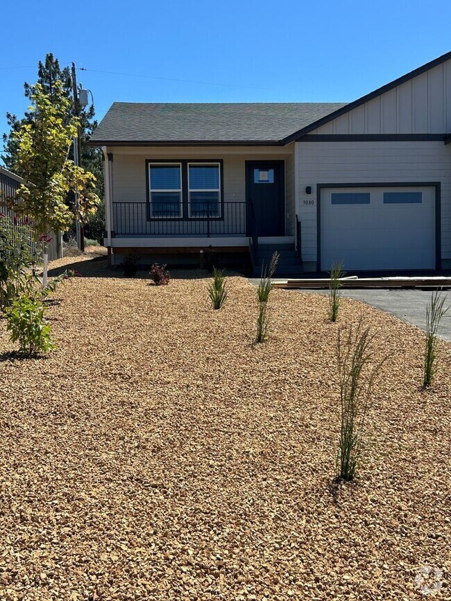 Building Photo - 3080 SW 46th St