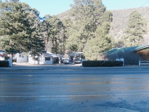 Primary Photo - 618 Sudderth Dr