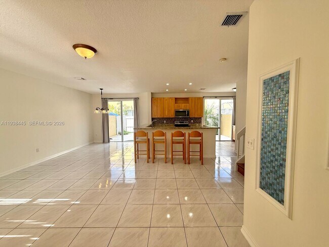 Foto del edificio - 1355 NW 154th Ln