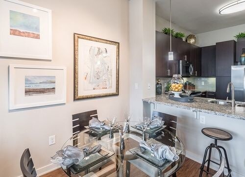 Foto del edificio - 807 S Post Oak Ln