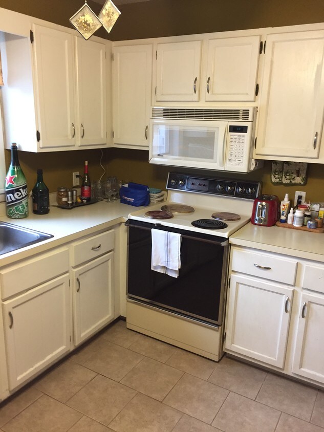 Foto principal - 671 Rubber Ave