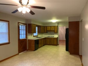 Building Photo - 4 bedroom country home!