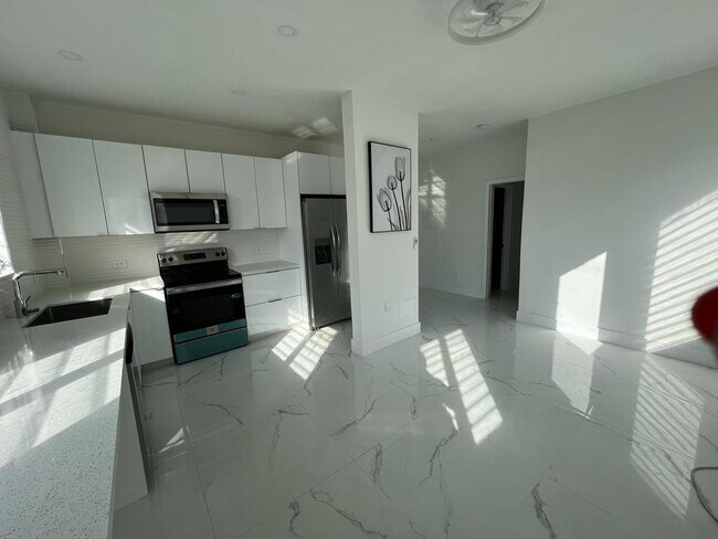 Foto del edificio - 842 Meridian Ave