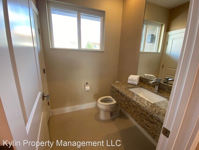 Foto del edificio - 4 br, 4.5 bath House - 3217 Brasilia Ave