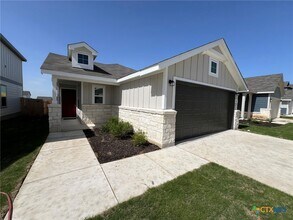 Building Photo - 760 Heartseed Ave