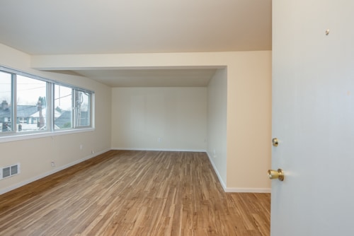 Building Photo - THE BANBURY - 2 bedrooms