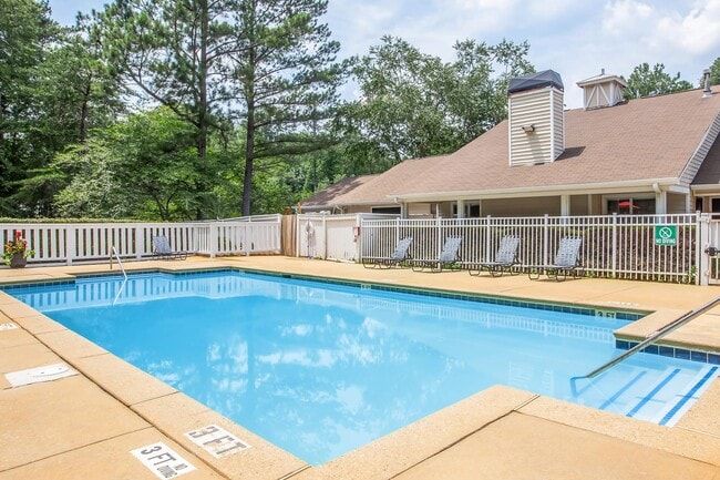 Foto del edificio - Townhomes at Pinehill