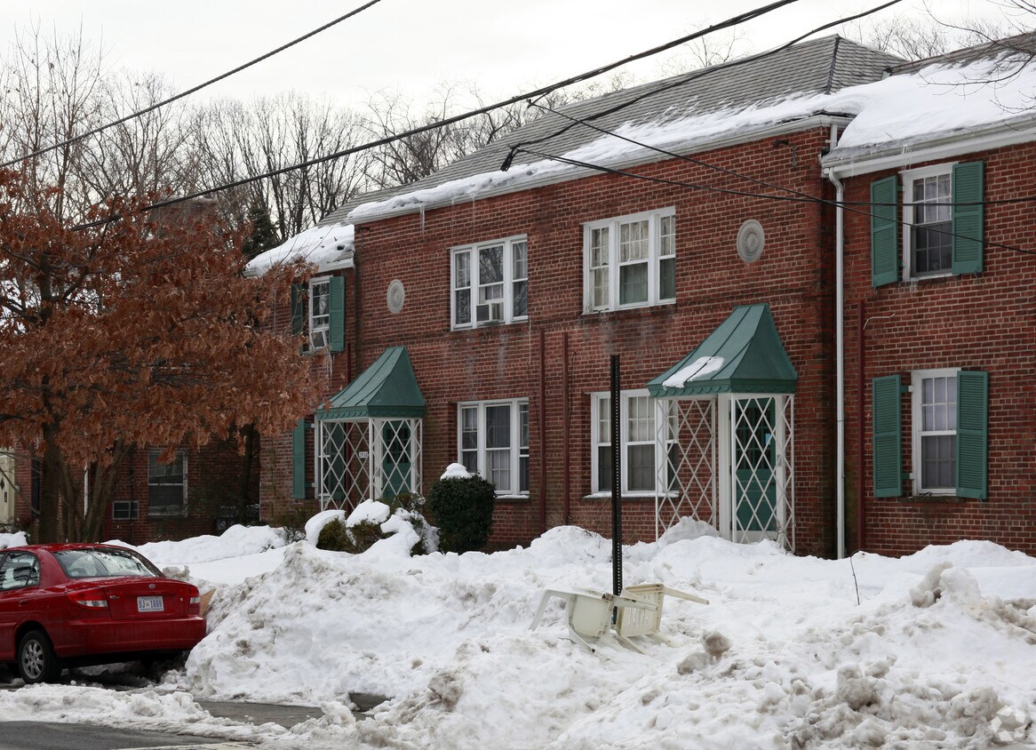 Foto del edificio - 3930 W St NW