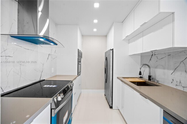 Foto del edificio - 20379 W Country Club Dr