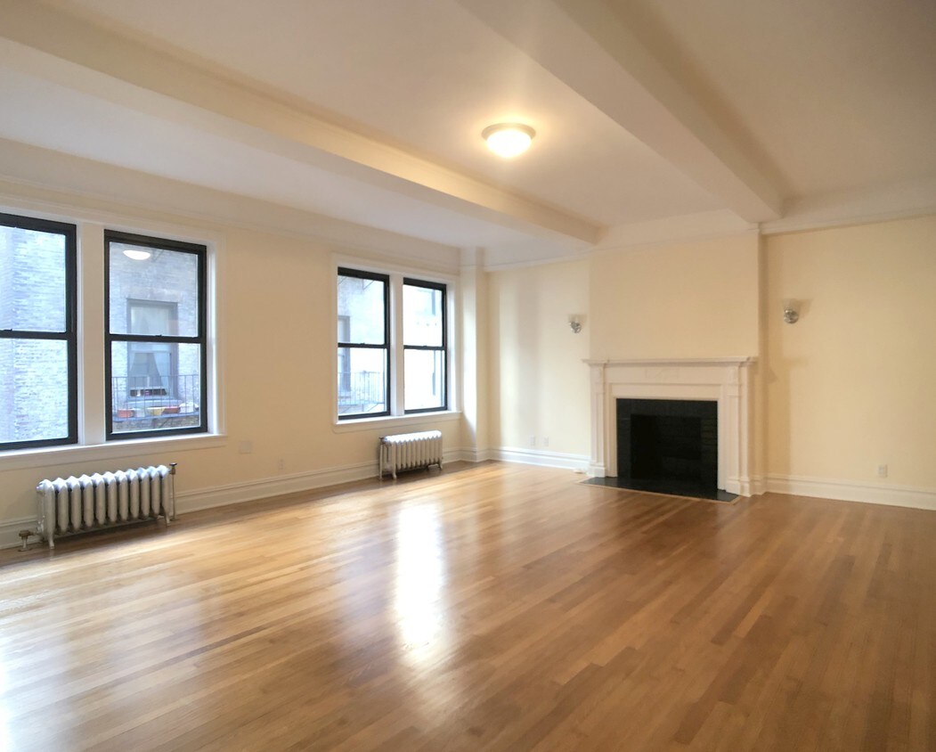 Foto principal - 110 E 80th St