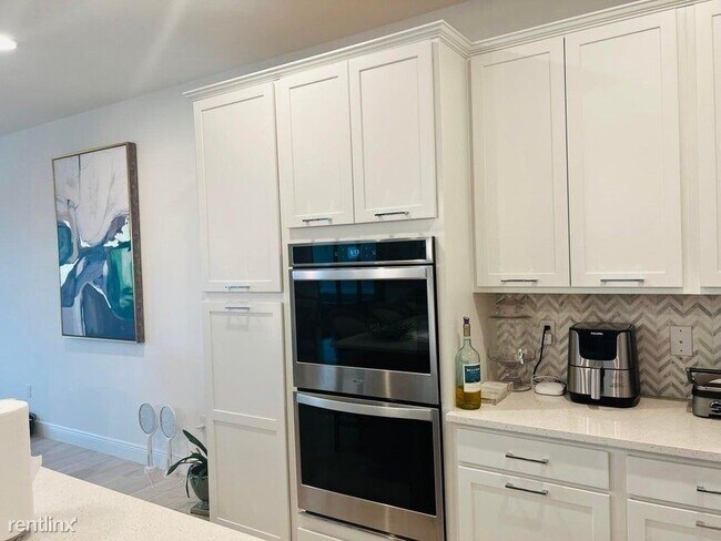 Foto del edificio - 3 br, 2.5 bath House - 6190 Oceanaire Way