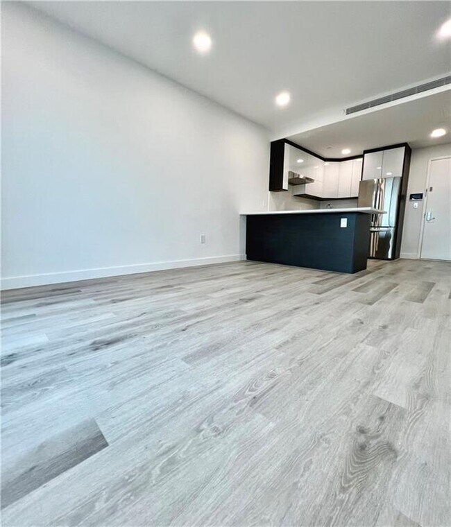 Building Photo - 1238 63rd St