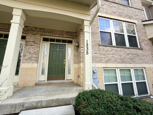 Building Photo - 1235 Tuscany Dr