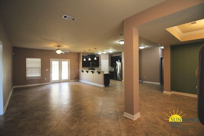 Foto del edificio - Gorgeous 3 Bedroom Home in South Crestview!