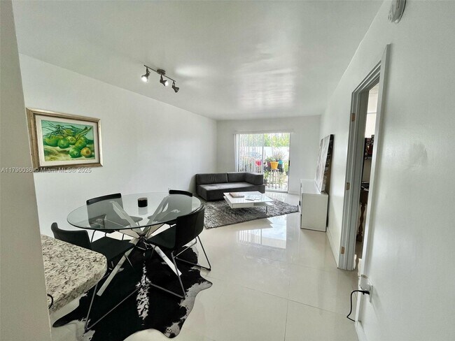 Foto del edificio - 16465 NE 22nd Ave