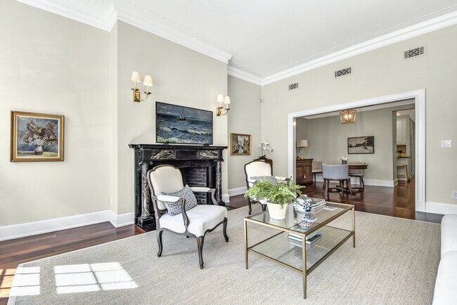 Building Photo - 51 Beacon St