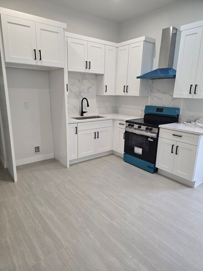 Foto del edificio - Beautiful cozy home in Garden Grove