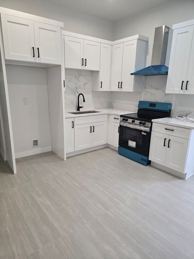 Photo - 12687 Aristocrat Ave Apartment