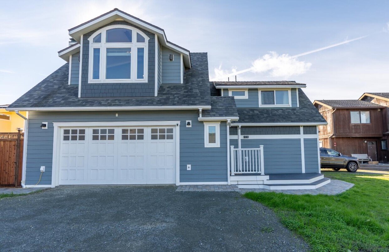 140 Precita Ave, Moss Beach, CA 94038 House Rental in Moss Beach, CA