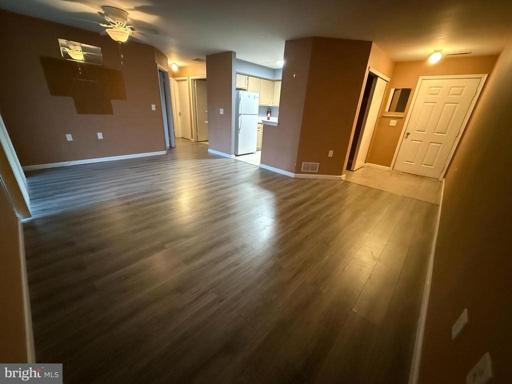 Foto principal - 414 Walden Cir