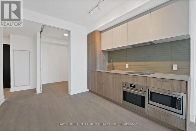 Building Photo - 36 Olive Ave