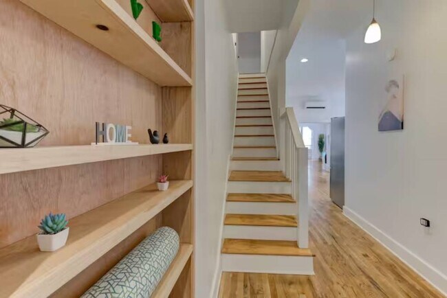 Foto del edificio - 2030 Young Ave