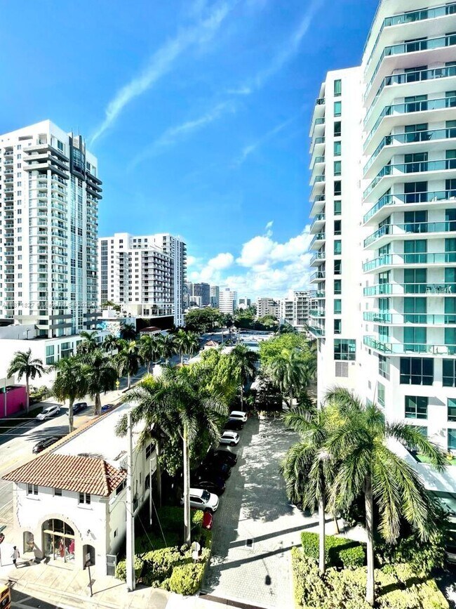 Foto del edificio - 350 NE 24th St