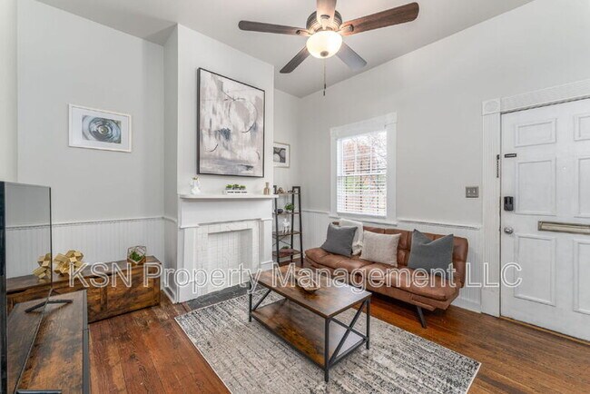 Building Photo - 511 Blair St