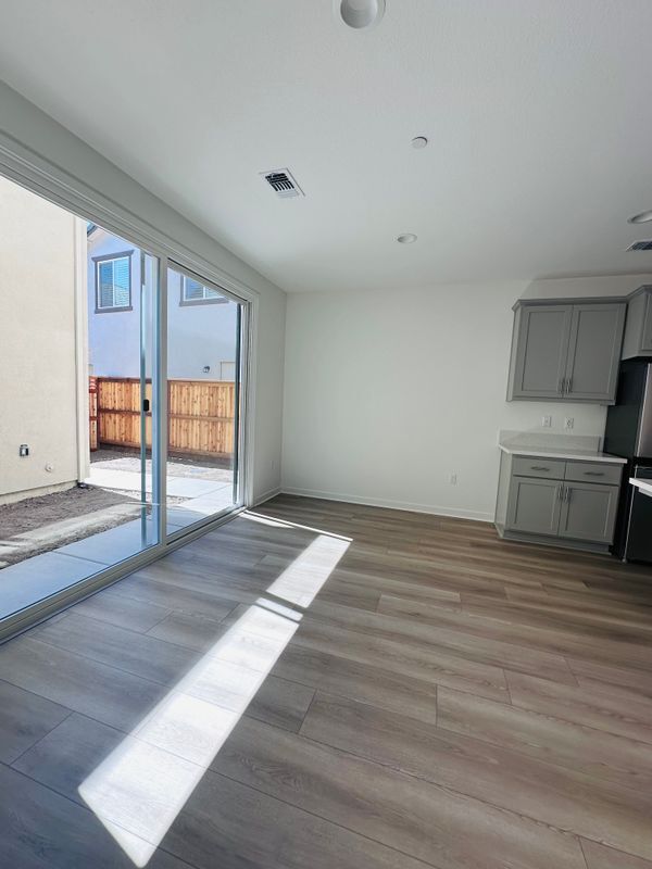 Foto del edificio - 2590 Garden Farms Ave