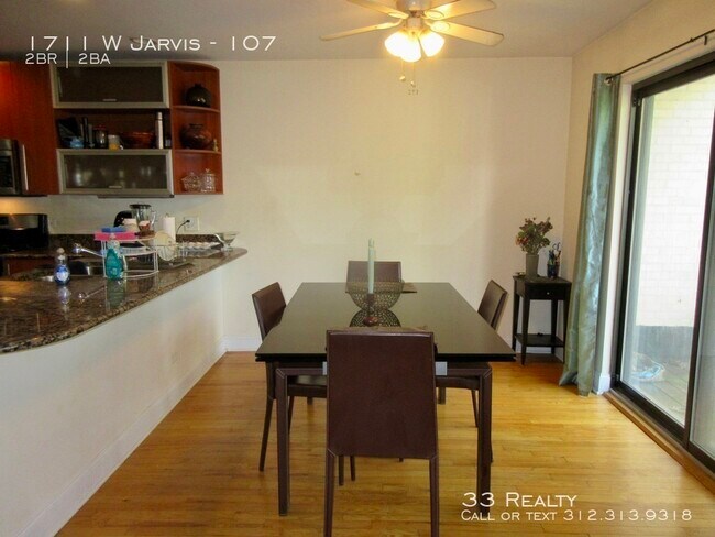 Foto del edificio - 1711 W Jarvis Ave